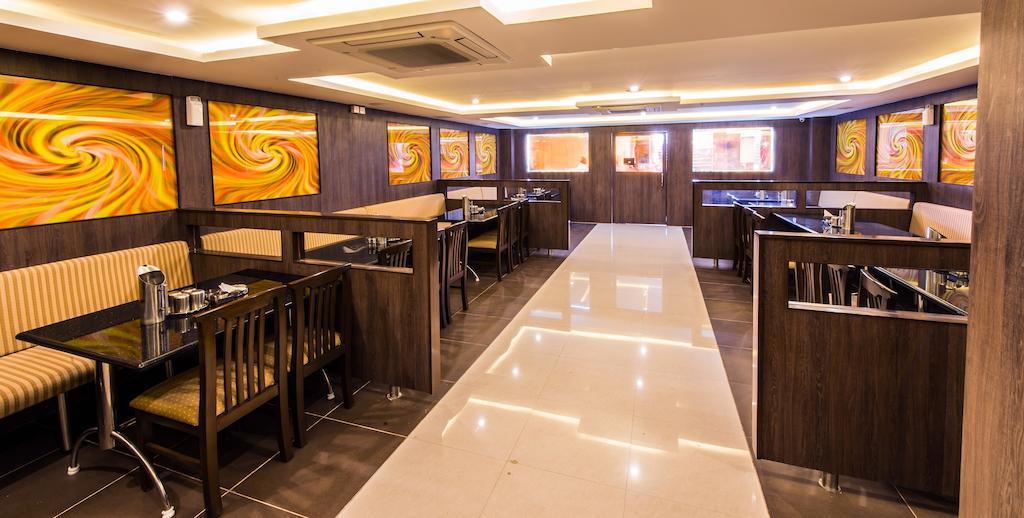 Plaza Hotel Trichy Tiruchirappalli Zimmer foto